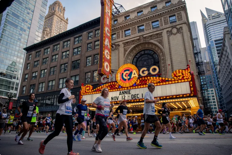 race day of 2024 chicago marathon shokz united states